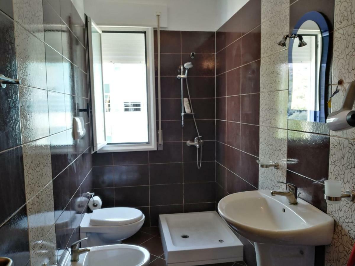 Residence Giulia Vlorë Extérieur photo